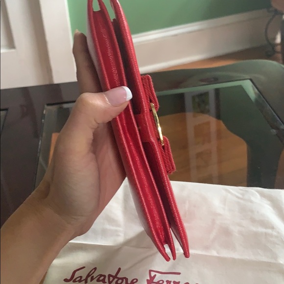 Salvatore Ferragamo wallet on chain - Picture 6 of 8